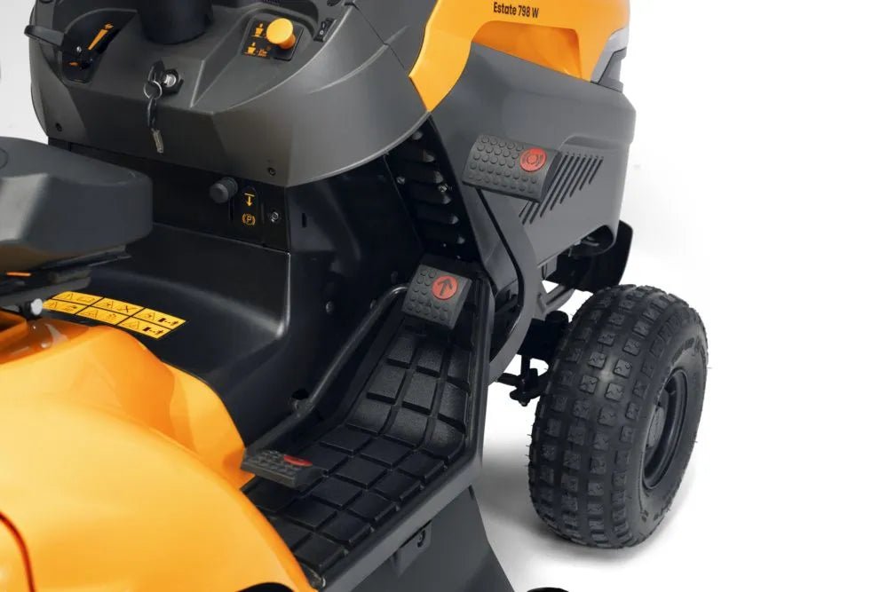 STIGA Estate 798 W Petrol Lawn Tractor - Image 11
