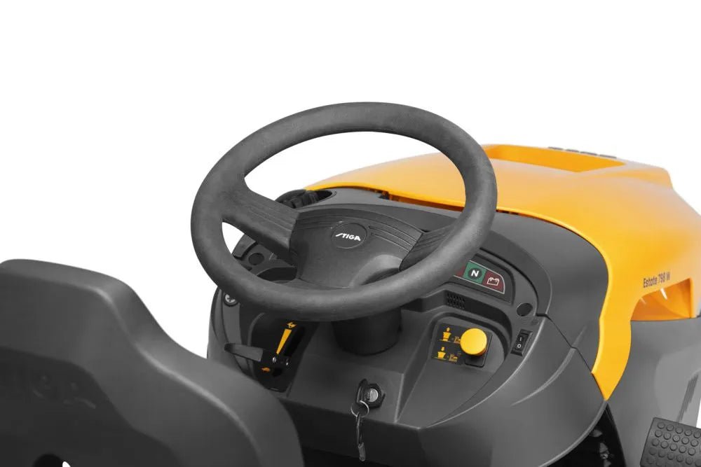 STIGA Estate 798 W Petrol Lawn Tractor - Image 10