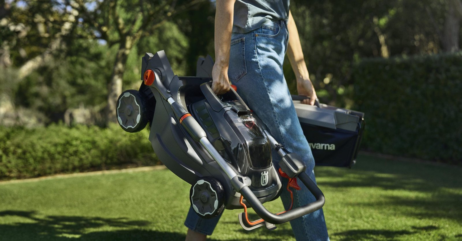 Husqvarna Aspire LC34-P4A Cordless Lawn Mower - Image 8