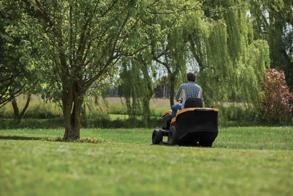 STIGA Estate 584e Battery Garden Tractor - Image 9