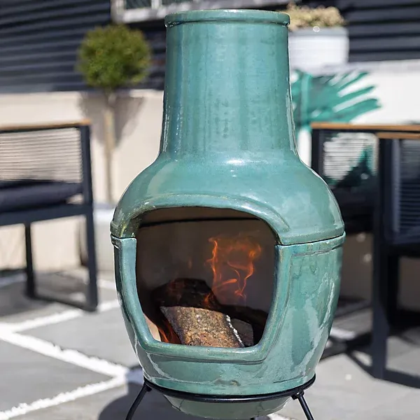 La Hacienda Trentham Clay Chiminea (H)82.2cm (W)38cm - Image 2